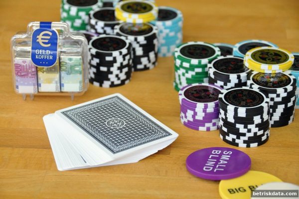 体育博彩风险下的五龙争霸番摊：实战技巧与理性决策指南