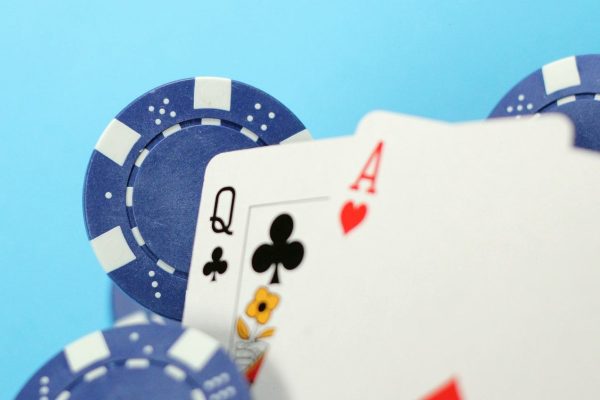 体育博彩风险视角下，线上桌游社交礼仪的核心价值