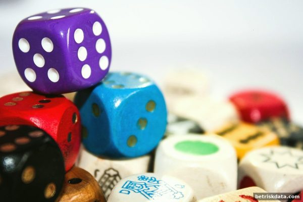体育博彩风险视角下的大乐透走势图查询与理性运用