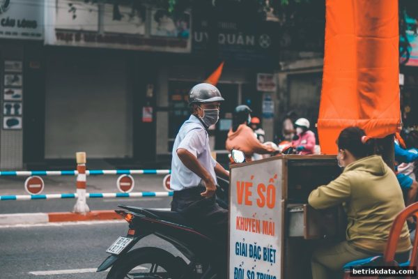 体育博彩风险警示：中奖后的法律、税务与隐私保护完整指南